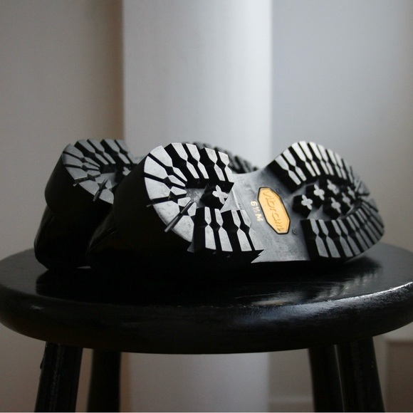 1990-00’s Joan & David Chunky Square Toe Slip-On Shoe - Picture 7 of 8